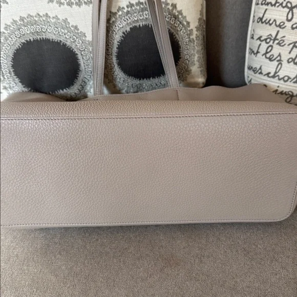 Tory Burch Designer Pebbled Leather Horse Pony Tote Purse Handbag *bonus tassel - Picture 6 of 8